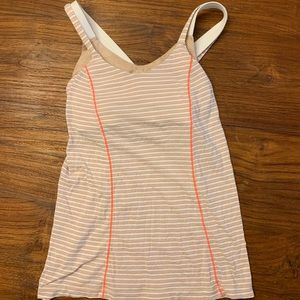 Lululemon tank